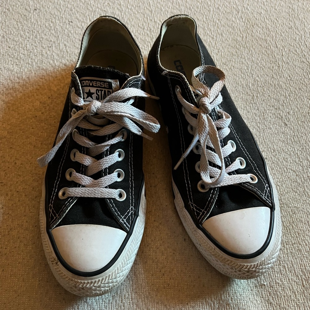 Black converse